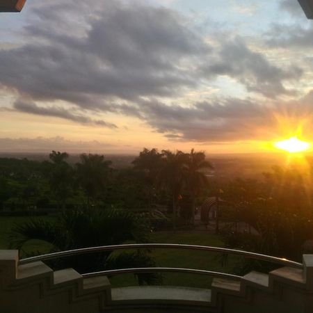 Villa Malang Puncak Buring Εξωτερικό φωτογραφία