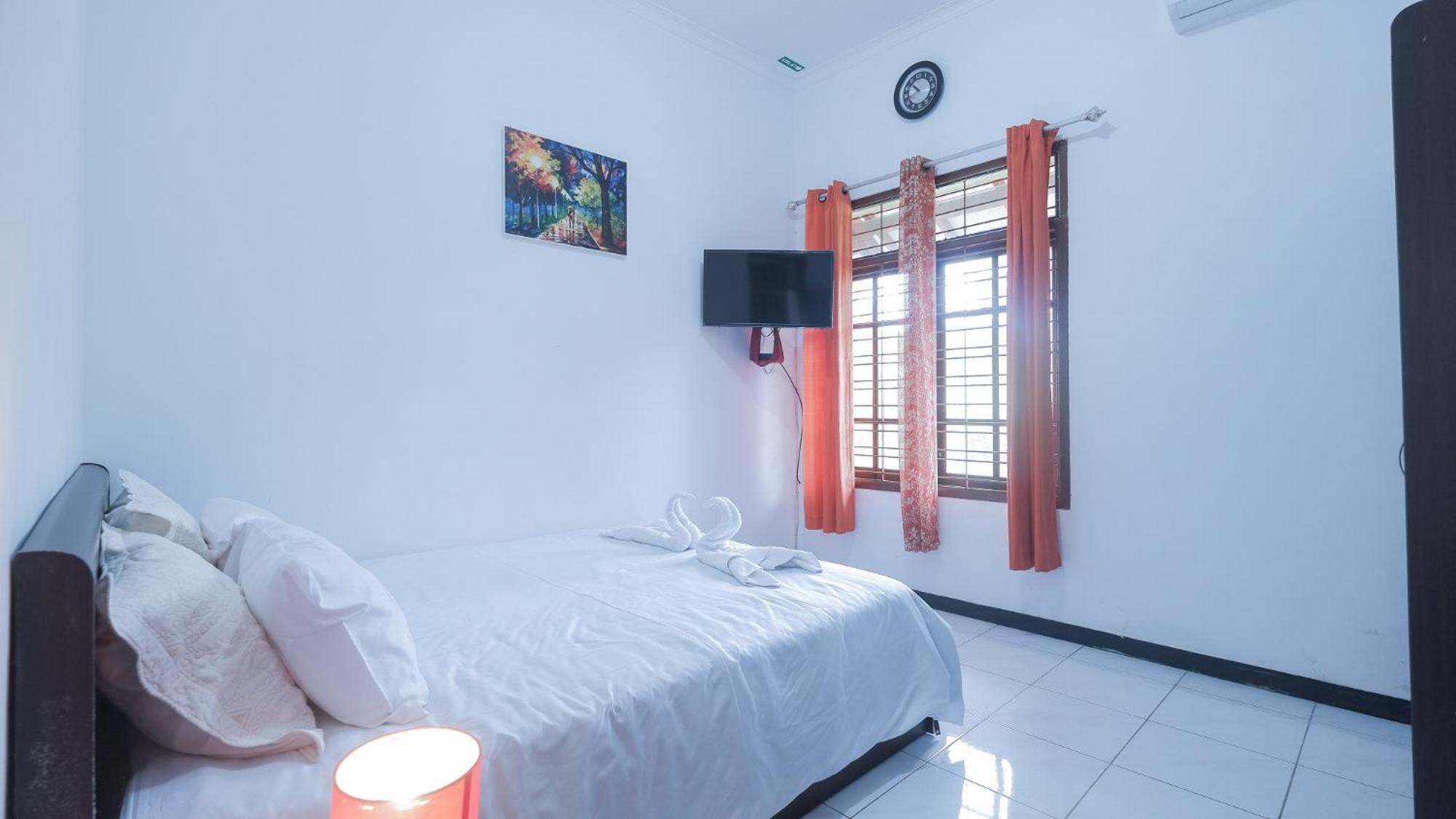 Villa Malang Puncak Buring Εξωτερικό φωτογραφία